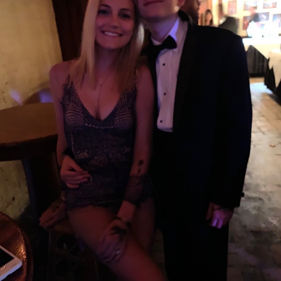 For love and lemons lace dress - Picture 4 of 5